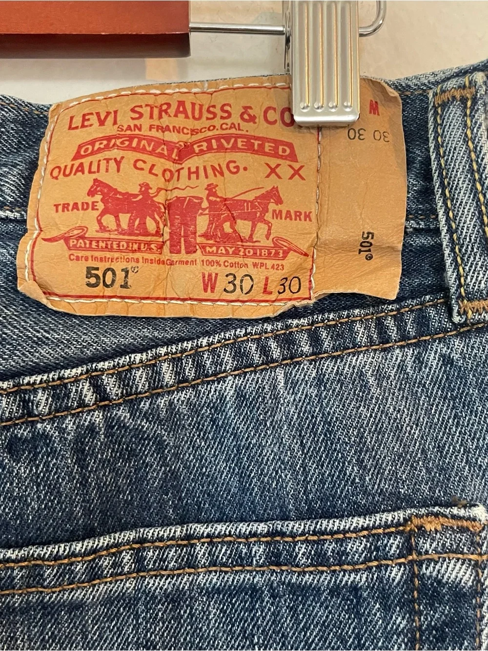Levi’s 501 Original Fit Jeans Men’s W30 L30 Medium Wash Button Fly 100% Cotton